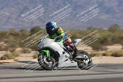 media/Oct-30-2025-Racers Edge (Thu) [[dabbdaf680]]/3-B Group/Session 4 (Turn 9 Side)/